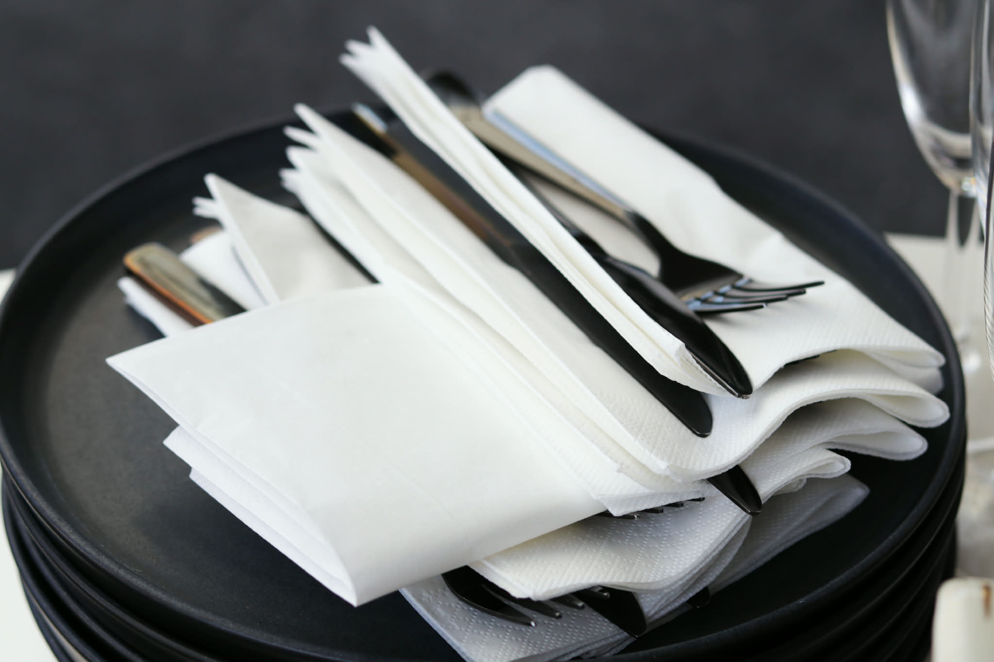 Bordsdukning blommor event planering födelsedag bröllop